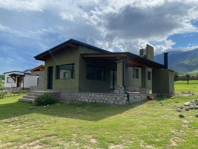 Venta de espectacular Casa 3 ambientes en Tafí del Valle