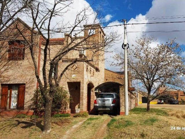 Venta de espectacular Casa 3 ambientes en Trenque Lauquen Trenque Lauquen
