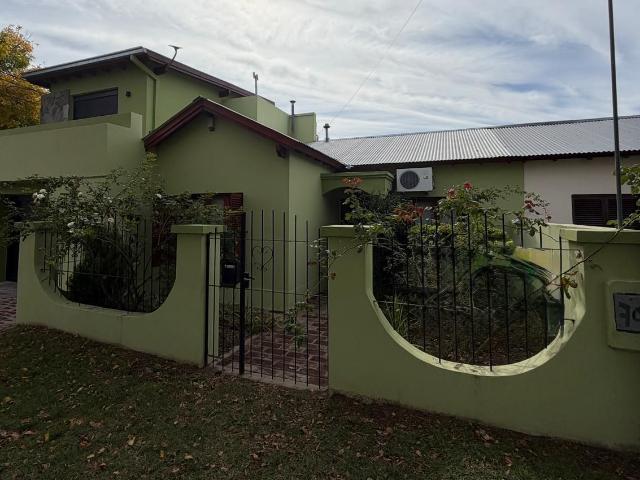 Venta de espectacular Casa 3 ambientes en Trenque Lauquen Trenque Lauquen