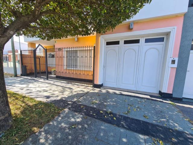 Venta de espectacular Casa 3 ambientes en Villa Constitución