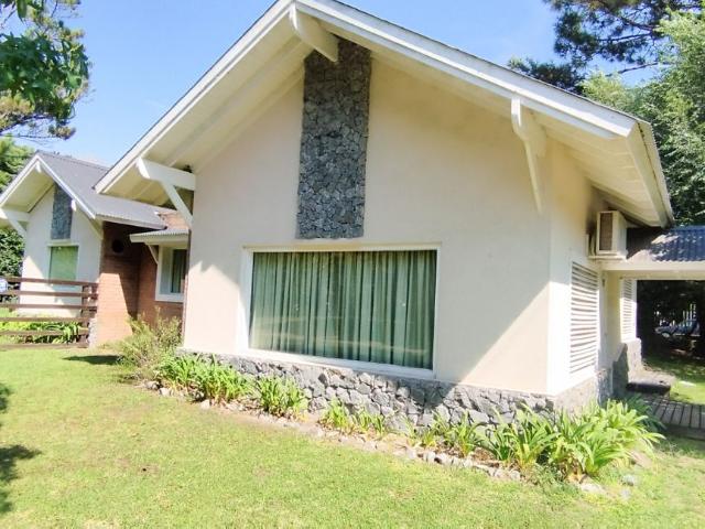 Venta de espectacular Casa 3 ambientes en Villa Gesell