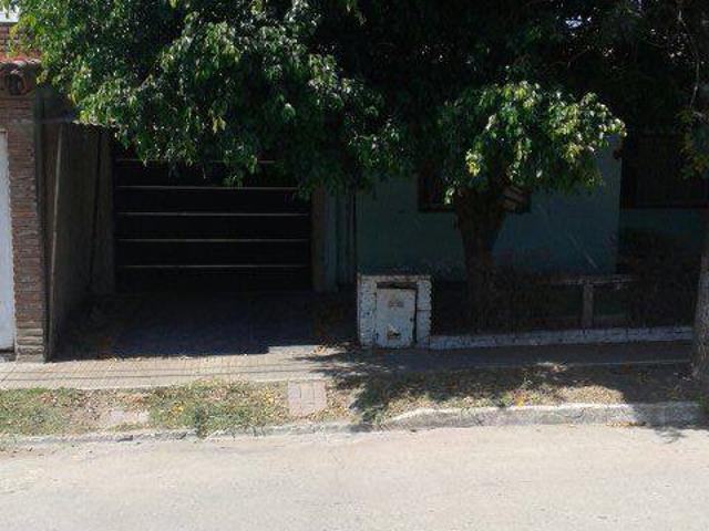 Venta de espectacular Casa 3 ambientes en Almirante Brown Claypole