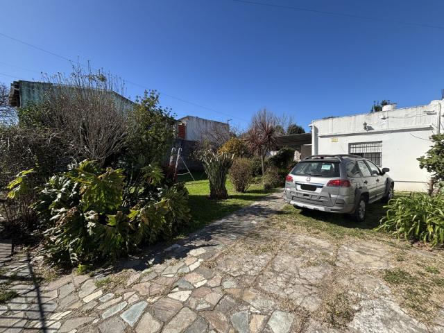 Venta de espectacular Casa 3 ambientes en Almirante Brown Claypole