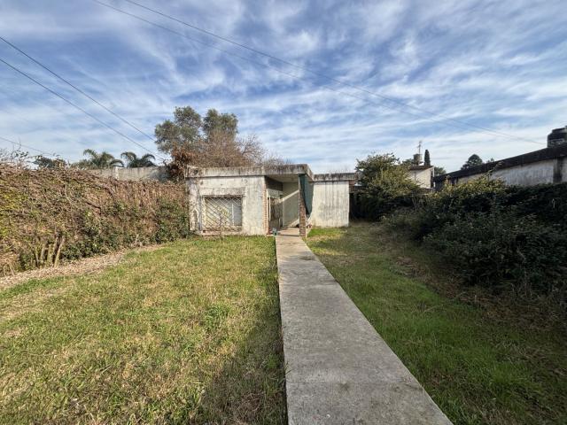 Venta de espectacular Casa 3 ambientes en Almirante Brown Claypole