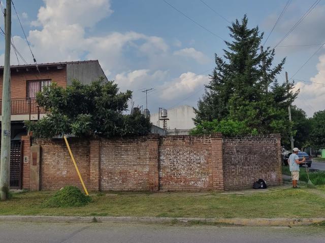 Venta de espectacular Casa 3 ambientes en Almirante Brown Claypole