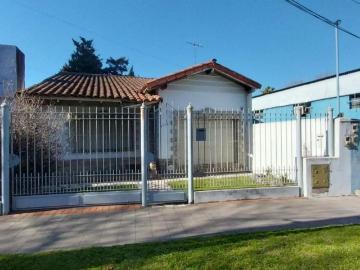 Venta de espectacular Casa 3 ambientes en Almirante Brown Adrogué