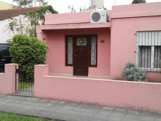 Venta de espectacular Casa 3 ambientes en Almirante Brown Adrogué