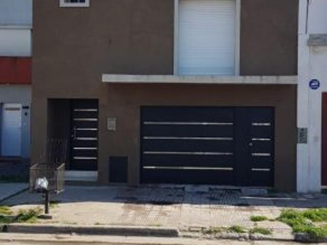 Venta de espectacular Casa 3 ambientes en Balcarce Balcarce