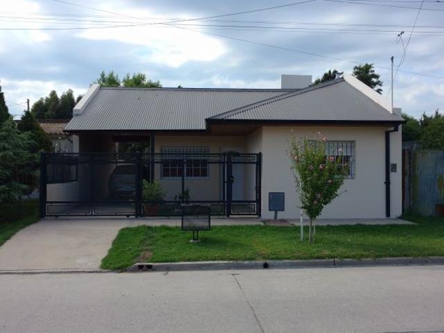 Venta de espectacular Casa 3 ambientes en Balcarce Balcarce