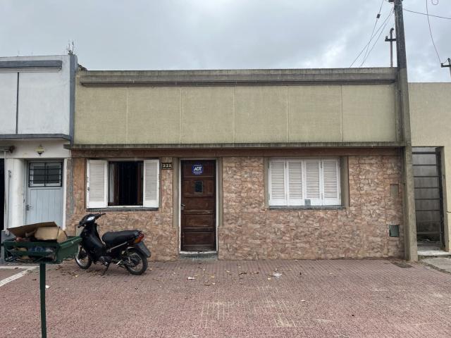 Venta de espectacular Casa 3 ambientes en Balcarce Balcarce