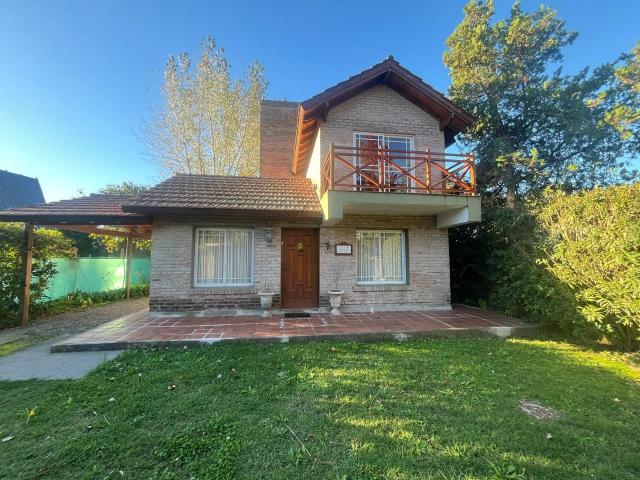 Venta de espectacular Casa 3 ambientes en Chascomús Chascomús