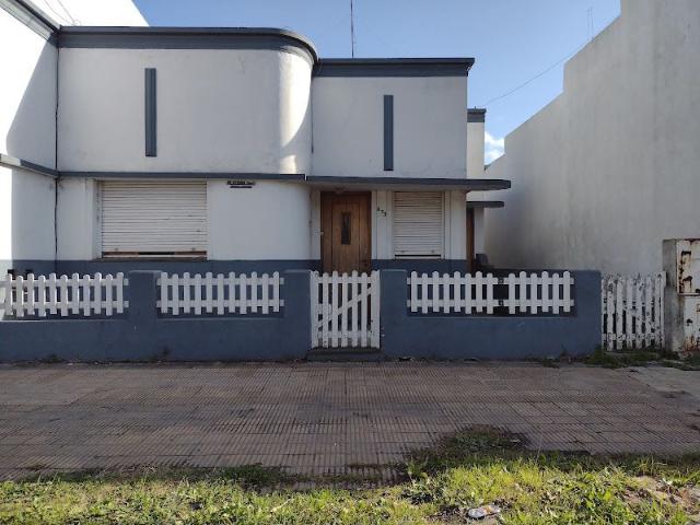 Venta de espectacular Casa 3 ambientes en Ensenada