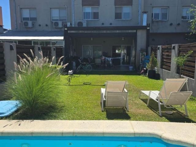 Venta de espectacular Casa 3 ambientes en Esteban Echeverría Monte Grande
