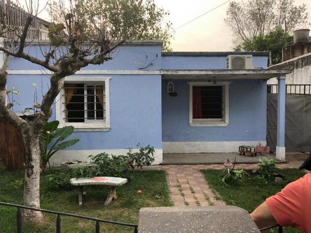Venta de espectacular Casa 3 ambientes en Florencio Varela Bosques