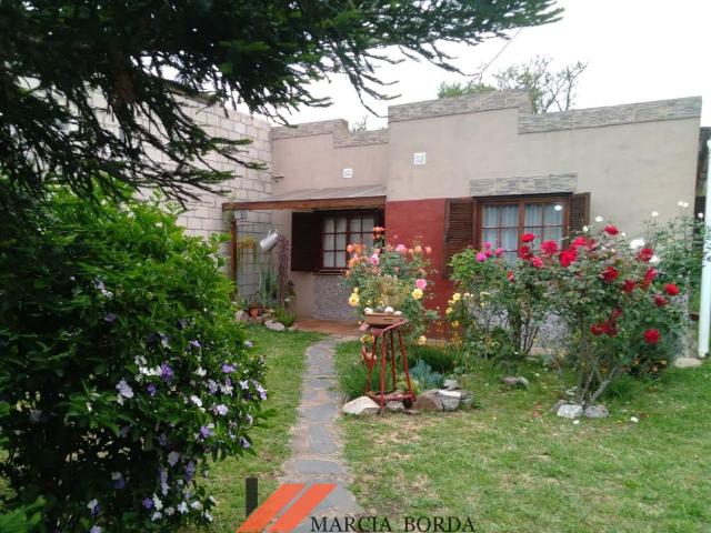 Venta de espectacular Casa 3 ambientes en General Paz Ranchos