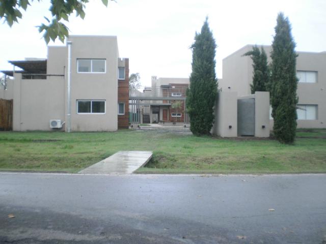 Venta de espectacular Casa 3 ambientes en General Rodríguez