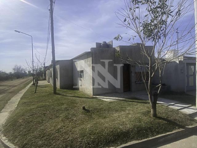 Venta de espectacular Casa 3 ambientes en General San Martín