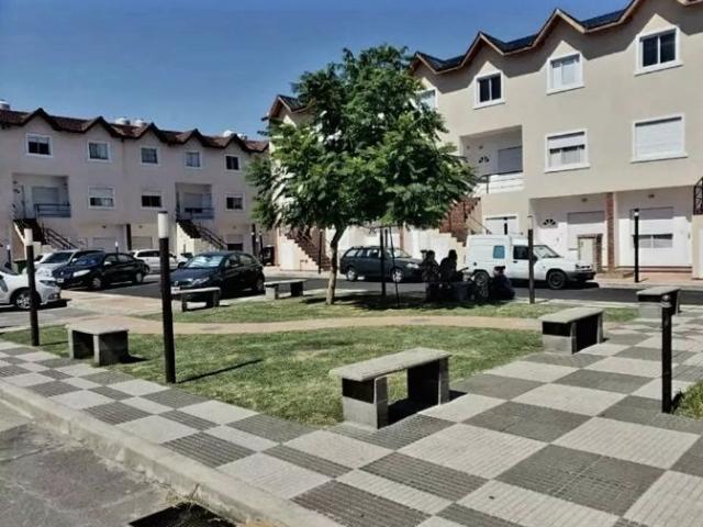 Venta de espectacular Casa 3 ambientes en General San Martín