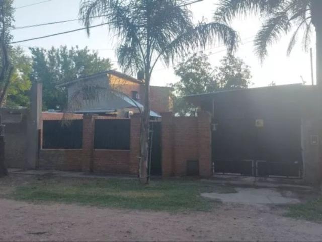Venta de espectacular Casa 3 ambientes en Ituzaingó
