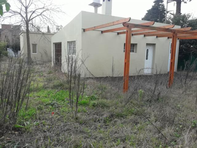 Venta de espectacular Casa 3 ambientes en Ituzaingó
