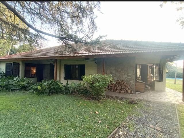Venta de espectacular Casa 3 ambientes en Ituzaingó