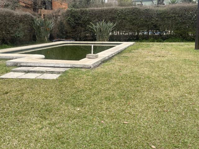 Venta de espectacular Casa 3 ambientes en Ituzaingó Parque Leloir