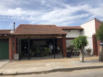 Venta de espectacular Casa 3 ambientes en Lanús Remedios de Escalada