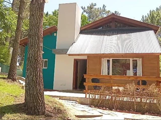 Venta de espectacular Casa 5 o mas ambientes en Las Gaviotas
