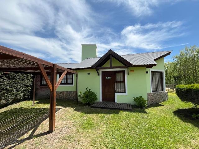 Venta de espectacular Casa 3 ambientes en Las Gaviotas