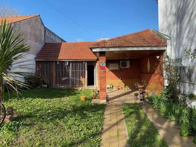 Venta de espectacular Casa 3 ambientes en Lomas de Zamora