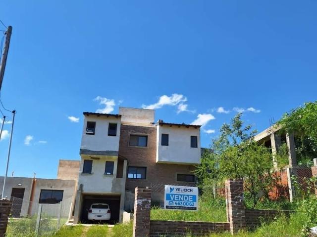 Venta de espectacular Casa 3 ambientes en Córdoba