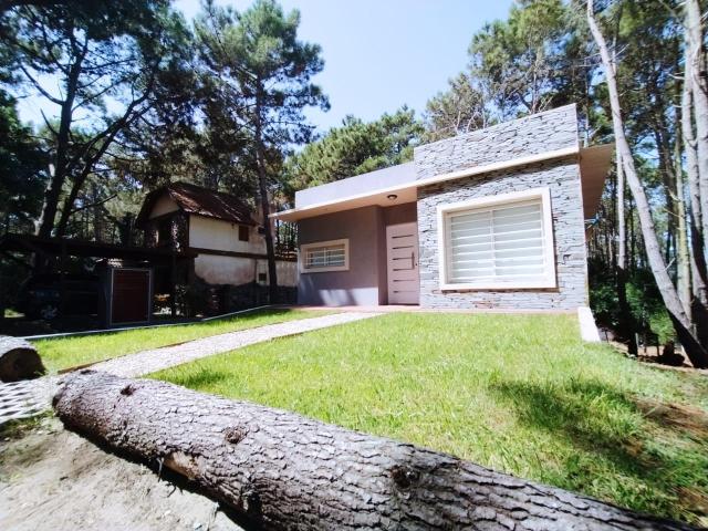 Venta de espectacular Casa 3 ambientes en Mar de las Pampas
