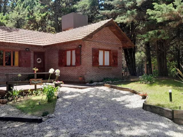 Venta de espectacular Casa 3 ambientes en Mar de las Pampas