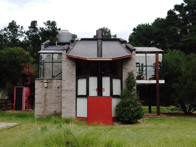 Venta de espectacular Casa 3 ambientes en Mar de las Pampas