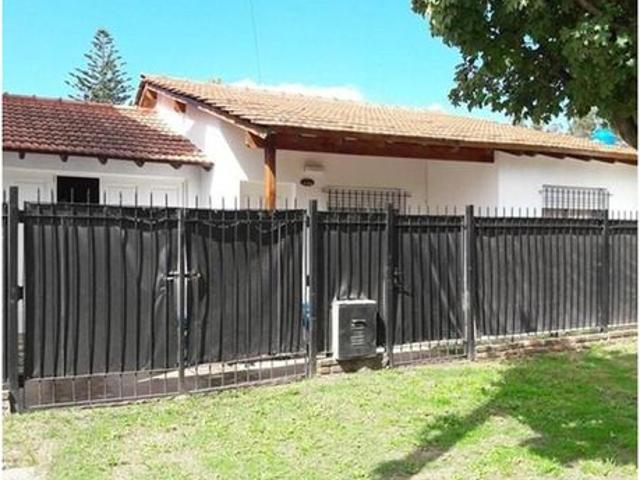 Venta de espectacular Casa 3 ambientes en Miramar