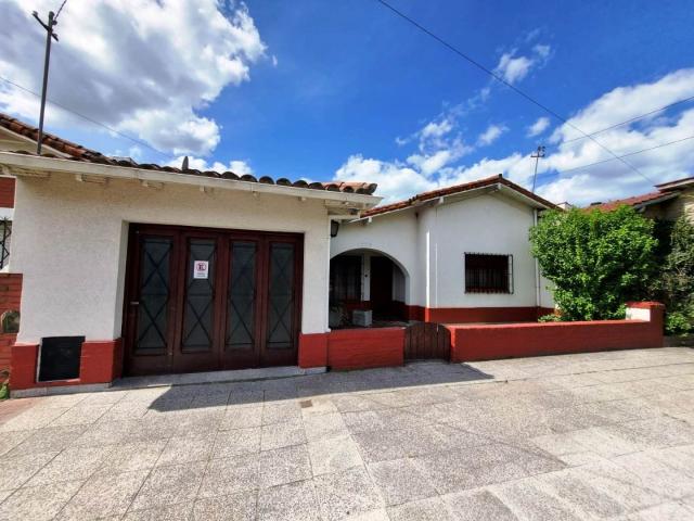 Venta de espectacular Casa 3 ambientes en Miramar