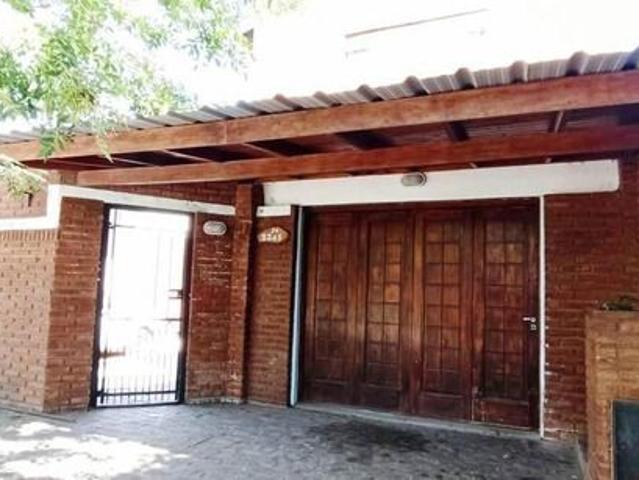 Venta de espectacular Casa 3 ambientes en Miramar