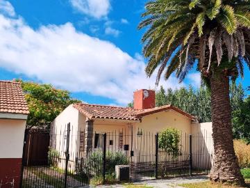 Venta de espectacular Casa 3 ambientes en Miramar