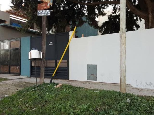 Venta de espectacular Casa 3 ambientes en Morón