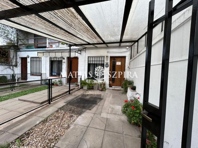 Venta de espectacular Casa 3 ambientes en Morón Castelar