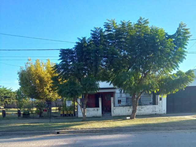 Venta de espectacular Casa 3 ambientes en Nogoyá