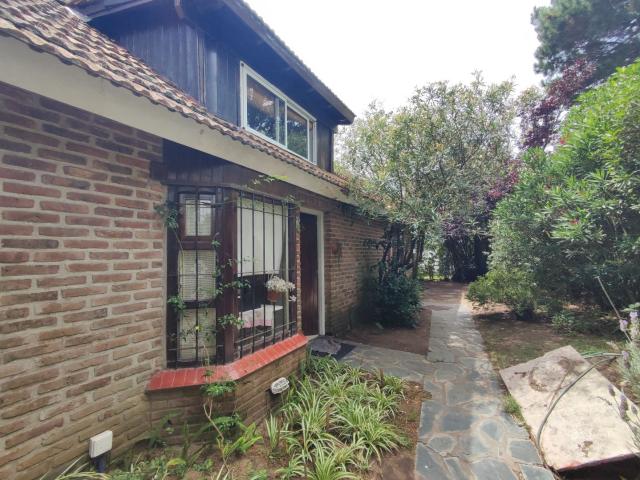 Venta de espectacular Casa 3 ambientes en Pinamar