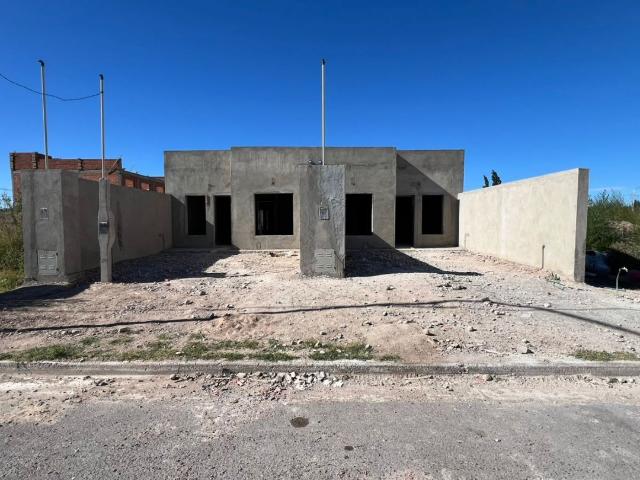 Venta de espectacular Casa 3 ambientes en Plottier