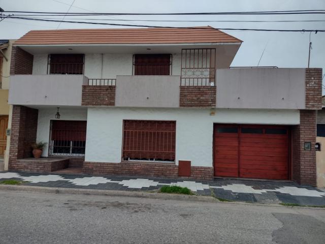 Venta de espectacular Casa 4 ambientes en Río Tercero