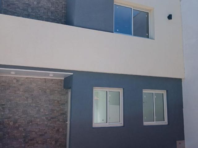 Venta de espectacular Casa 3 ambientes en Santa Clara del Mar