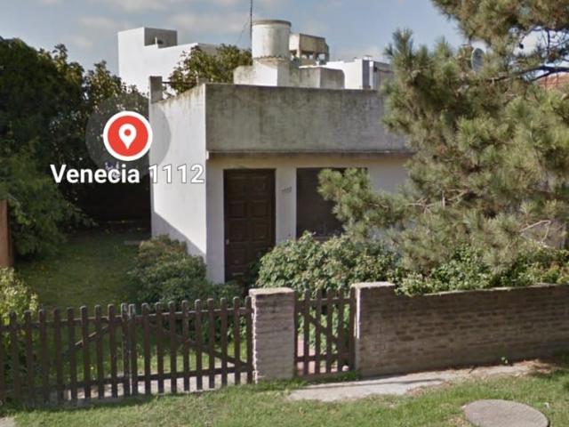 Venta de espectacular Casa 3 ambientes en Santa Clara del Mar