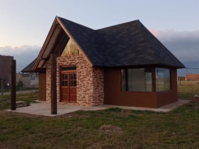 Venta de espectacular Casa 3 ambientes en San Vicente Domselaar