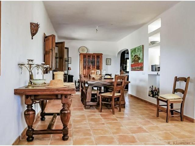 ¡Venta de Espectacular Chalet en Agua Amarga! ?