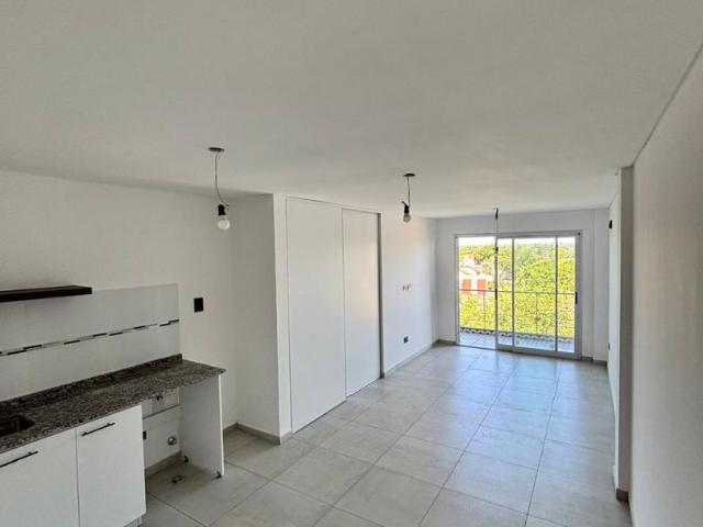 Venta de espectacular Departamento 1 ambiente en Berazategui