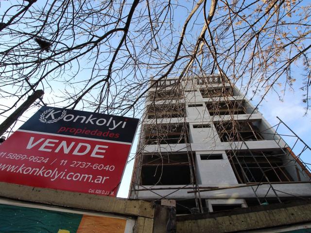 Venta de espectacular Departamento 2 ambientes en Morón